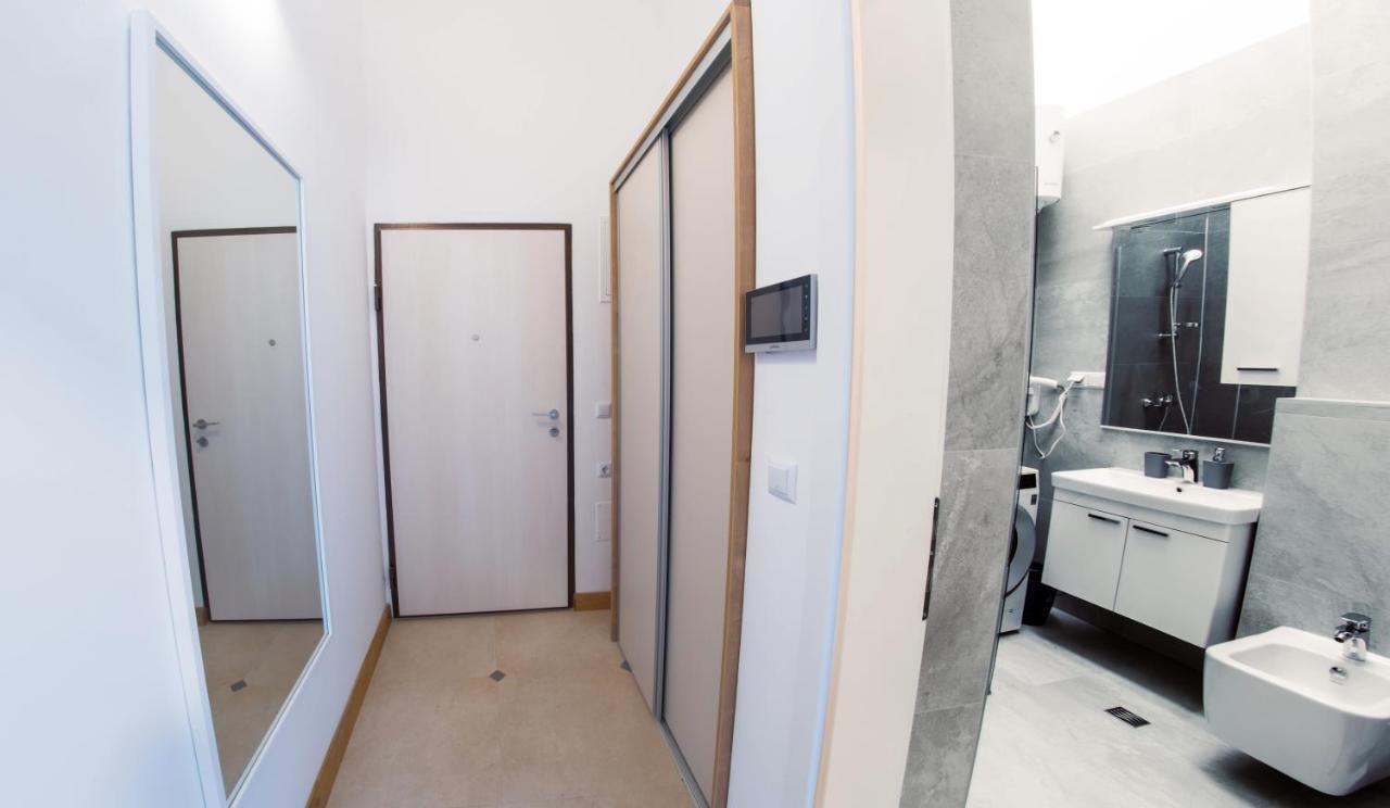Studio Apartment Morning Star Мостар Екстериор снимка